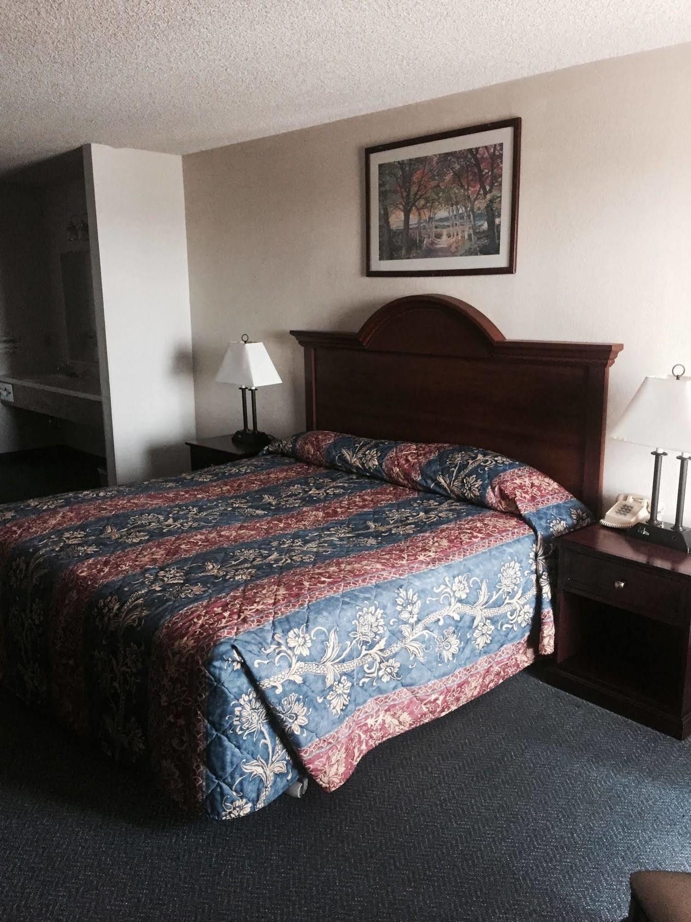 Country Inn Bolivar מראה חיצוני תמונה